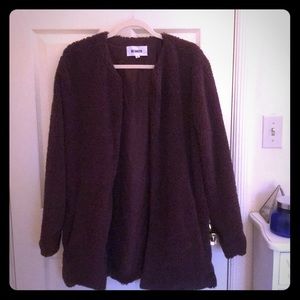 Fuzzy burgundy coat with POCKETS!